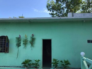 Exterior - UK Bed & Breakfast - Hostel (Chaung Thar)