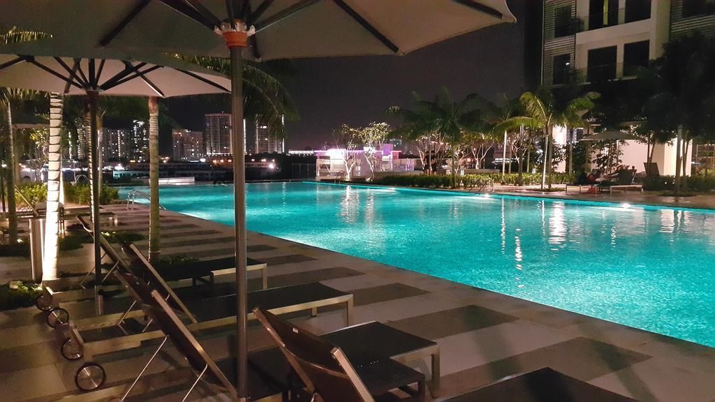 2 piscinas al aire libre