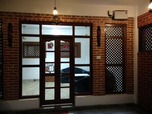 Entrada al alojamiento