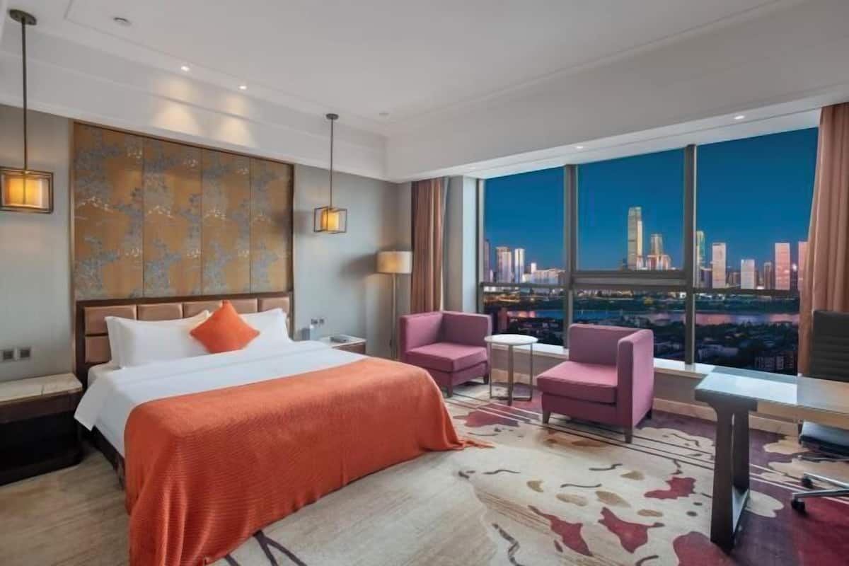 In-room safe, blackout drapes, iron/ironing board (on request)