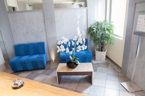 Sala de estar en el lobby