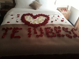 Double Room | Premium bedding, minibar, in-room safe, desk