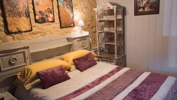 Caja de seguridad en la habitación, cunas y wifi gratis