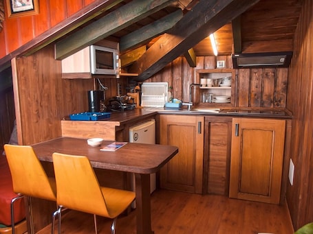 开间 (Nefertitis) | 起居区 | 平板电视