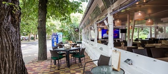 CE Napfény Hotel