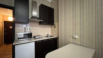 Refrigerador y microondas