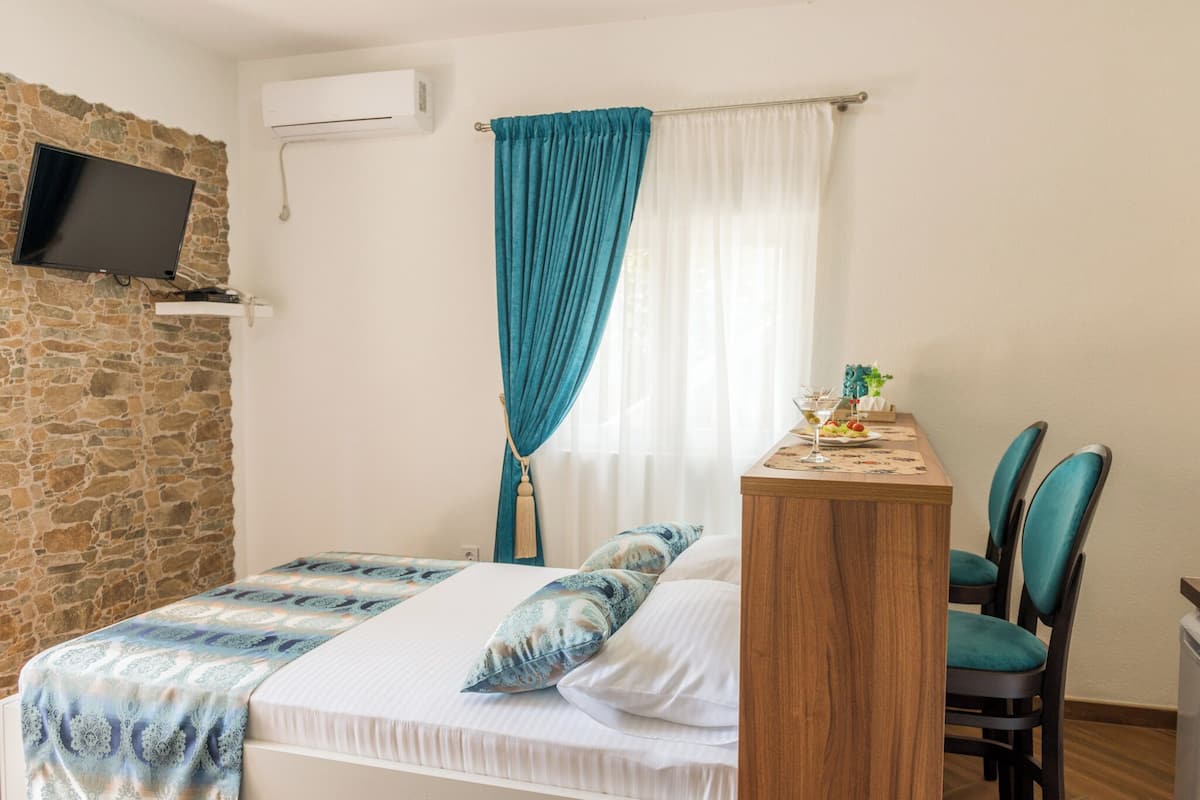 Departamento estándar | Ropa de cama de alta calidad y decoración personalizada