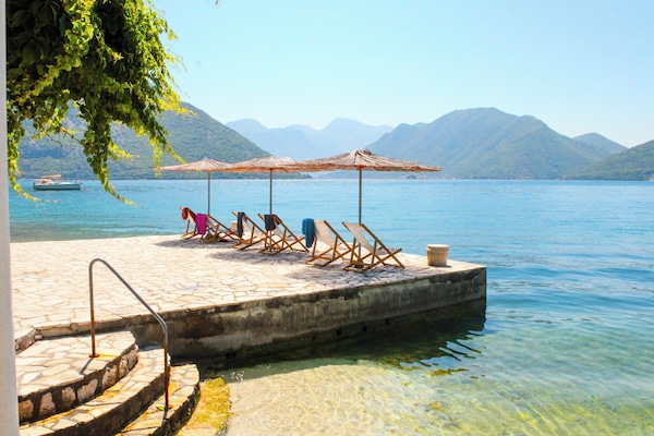 Private beach nearby, scuba diving