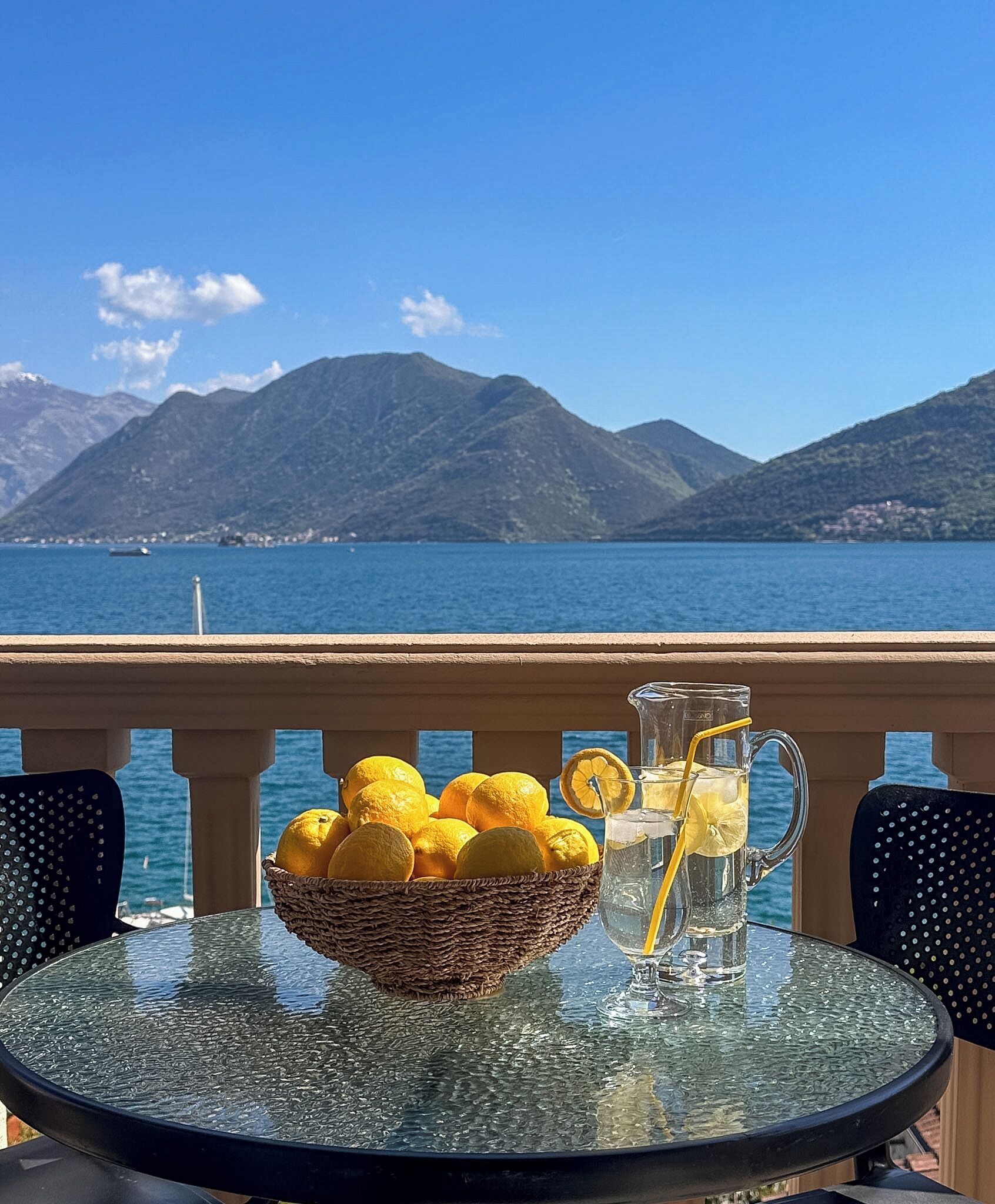 Estudio romántico, 1 habitación, balcón, vista al mar | Terraza o patio