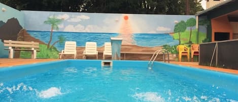 Seasonal outdoor pool