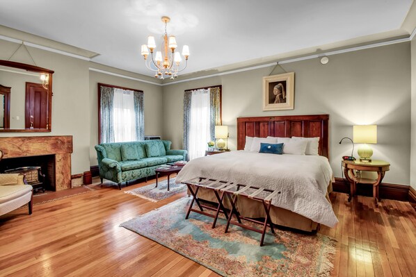 Millard Fillmore Suite | Literie de qualité supérieure, couette en duvet d'oie, surmatelas