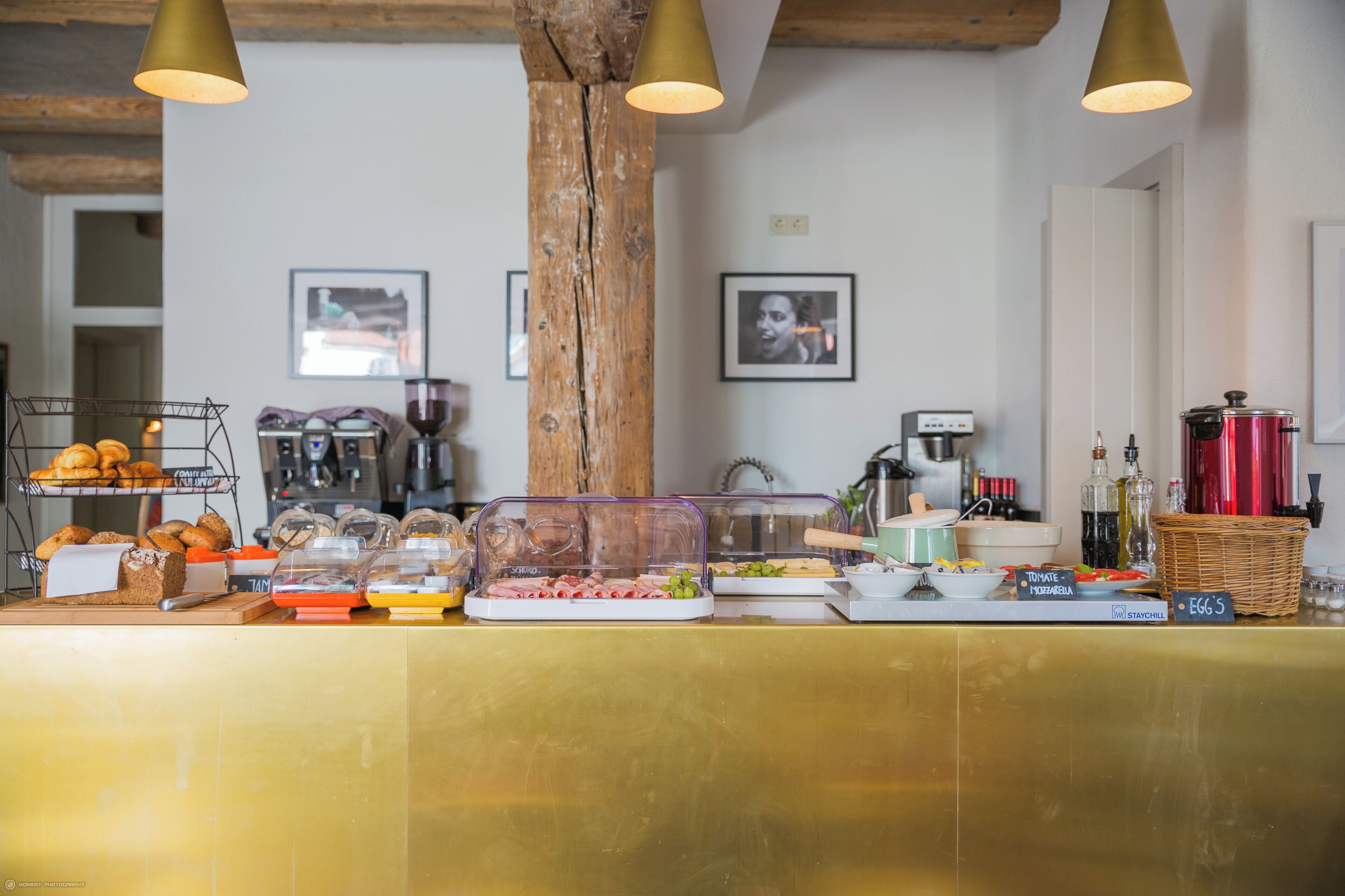 Daily buffet breakfast for a fee
