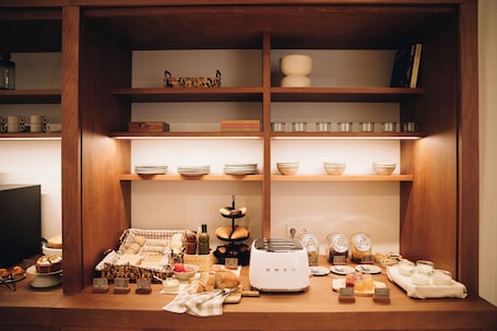 H La Paloma Boutique