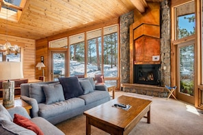 House, 2 Bedrooms | Living area | Smart TV - Stutzhaven in the Mountains - 2 Br Home (Estes Park)