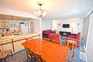 Condo, 2 Bedrooms | Dining - Thunder Island 10A (Ocean City)