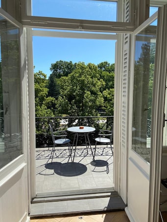 Studio 2 | Balcony