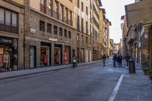 Esterni
