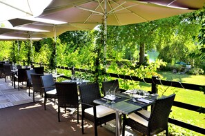 Breakfast, lunch, dinner served; French cuisine, garden views