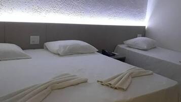 1 habitación, minibar, cortinas blackout y wifi gratis