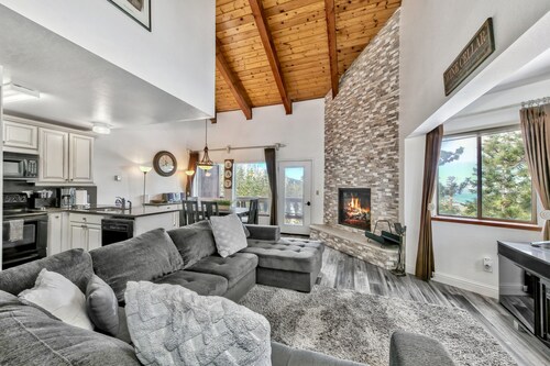 Mv17 amazing lake view  spacious ski cabin