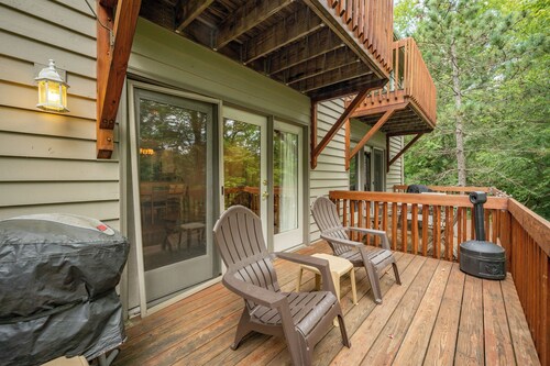 Dog Friendly Stay by Wisp & Lake w/ Hot Tub