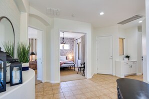 3 bedrooms, iron/ironing board, free WiFi, bed sheets - Golf Course Home w/ Sunset Views in Seville! (Gilbert)