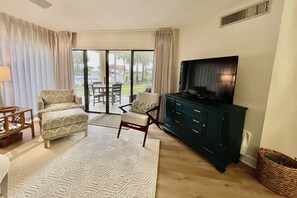 TV, mesa de pingue-pongue