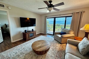 TV, bordtennis og kontorer