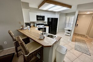 Kjøleskap, mikrobølgeovn og ovn