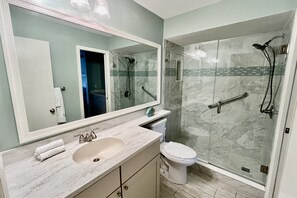 Bathroom - Make your next vacation a peaceful one in this Gold-rated beach chic condo. (Saint Augustine)