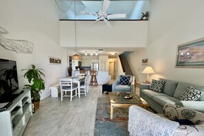 Fladskærms-tv, bordtennisbord