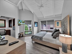 2 bedrooms, desk, iron/ironing board, Internet
