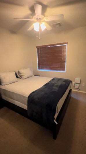 3 Schlafzimmer, Bügeleisen/Bügelbrett, WLAN, Bettwäsche