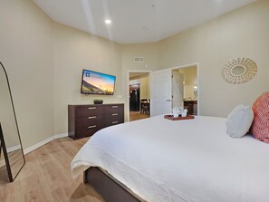 3 bedrooms, iron/ironing board, Internet, bed sheets - Executive Style Condo Mountain Views & Heated Pools (Mesa)