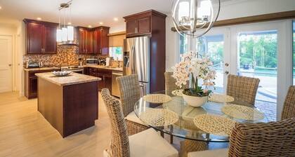 P43 - Spacious 3 bedroom 3 bath home with Pool in the Sombrero Beach Area