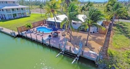 P43 - Mise Ă jour 3 chambres 3 salles de bain maison avec piscine dans la plage Sombrero