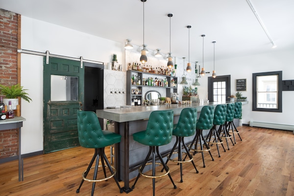 Bar (en la propiedad)