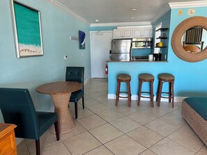 Dining - Club Bamboo South unit 225, Anna Maria Island - Gulf Front Studio, ocean view, maximum occupancy of 4 people. (Bradenton Beach)