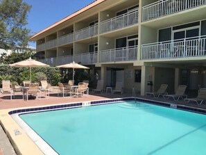 Pool - Club Bamboo South unit 225, Anna Maria Island - Gulf Front Studio, ocean view, (Bradenton Beach)