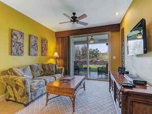 TV - Luxury 2 Bedroom Villa – Hal'ii Kai Waikoloa 7B (WAIKOLOA)