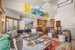 Flat-screen TV, fireplace, DVD player, stereo - 3BR/3.5BA Townhome Steps to Beaver Creek Village & Lifts (Beaver Creek)