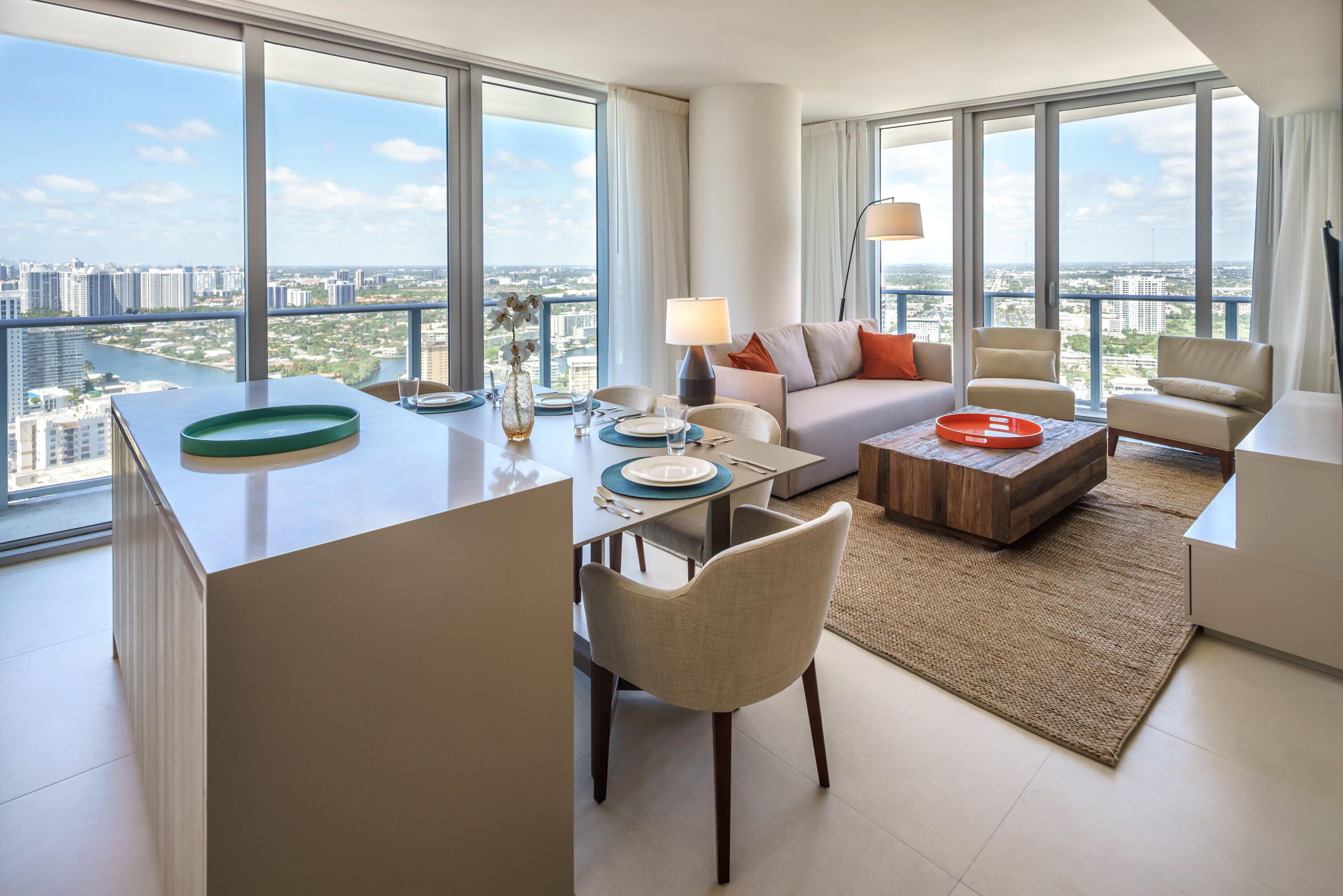Incredible and Spacious Two Bedroom Beach Front Resort!
