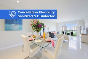 Interior - Modern condo w/ bay views. WiFi, parking, tennis, playground and more! (Sunny Isles Beach.)