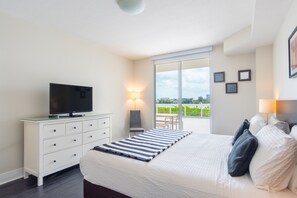 2 habitaciones, tabla de planchar con plancha y cuna de viaje 