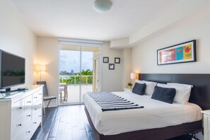 2 Schlafzimmer, Bügeleisen/Bügelbrett, Reisekinderbett, kostenloses WLAN