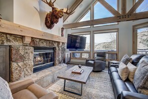 TV, fireplace, DVD player, stereo - 3BR Ski-In Beaver Creek Retreat, Fully Renovated! by RedAwning (Beaver Creek)