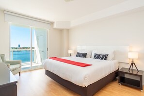 2 bedrooms, iron/ironing board, travel crib, free WiFi