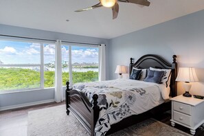 2 slaapkamers, een strijkplank/strijkijzer, wifi, beddengoed