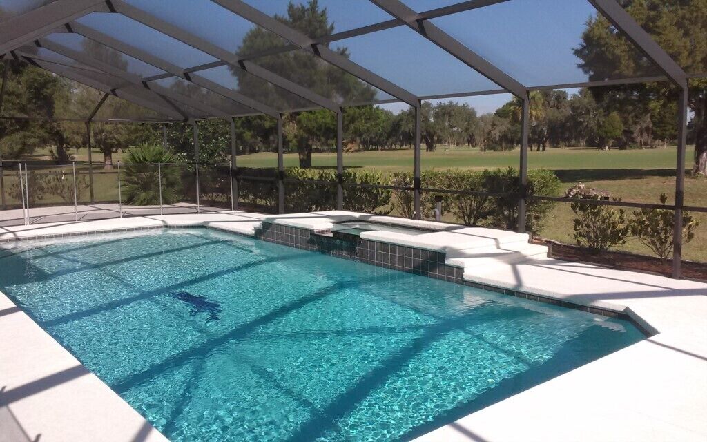 3-bedroom villa with golf view, pool and hot tub