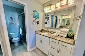 Bathroom - Cozy Silver-rated condo, perfect for enjoying beautiful Florida. (Saint Augustine)
